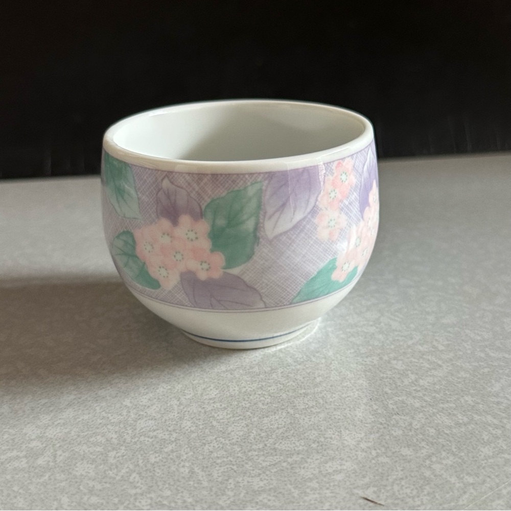 Vintage Japanese Yunomi Floral Ceramic Tea Cup with Pastel Design